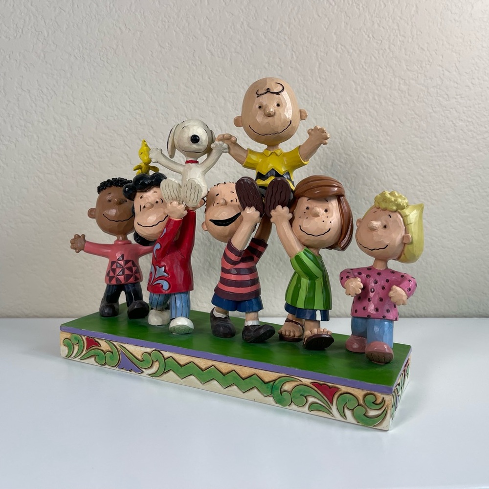 NWT Peanuts Character Figurine “A Grand Celebration” by Jim Shore - Picture 3 of 12